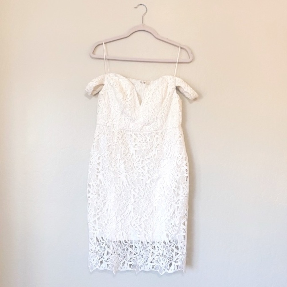 ASTR White Lace Off Shoulder Sweetheart Dress